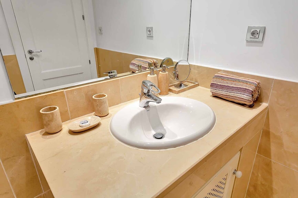 Luxury Apartment photo 3