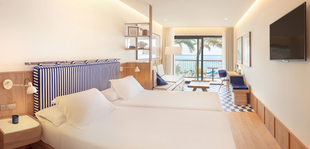 Suite Junior, Terraza, Vista al mar (3 adultos)