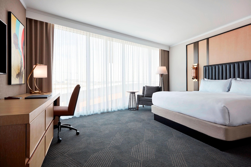 Skyline Executive Suite