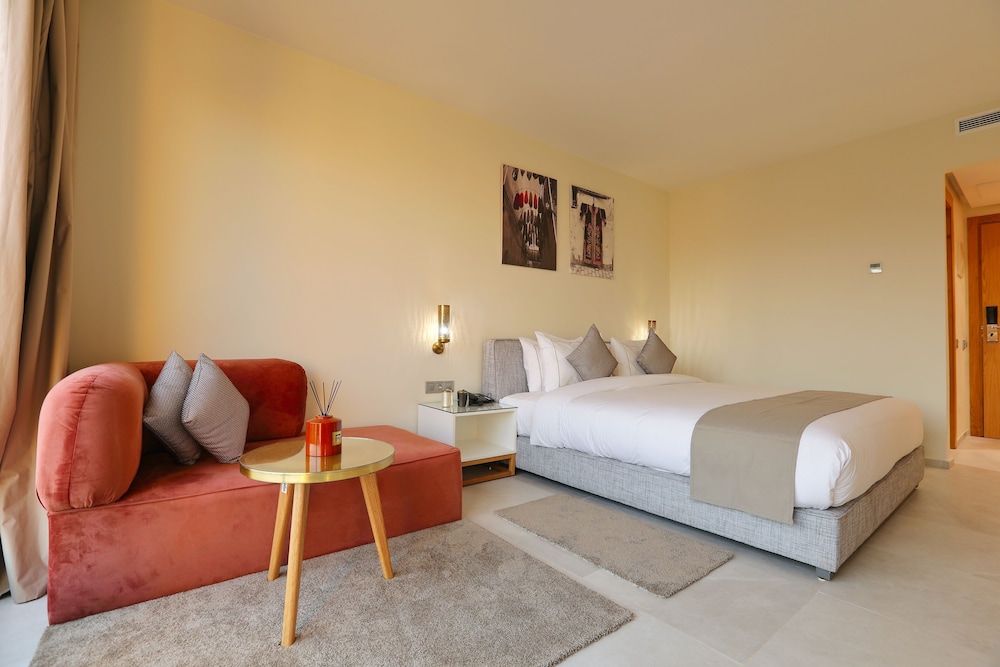 Deluxe Room - Photo 1