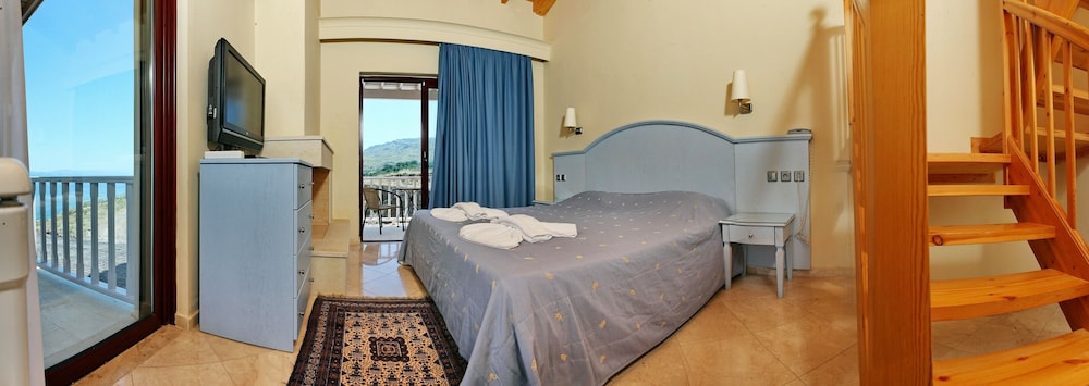 Family Room, 2 Bedrooms, Sea View photo 3