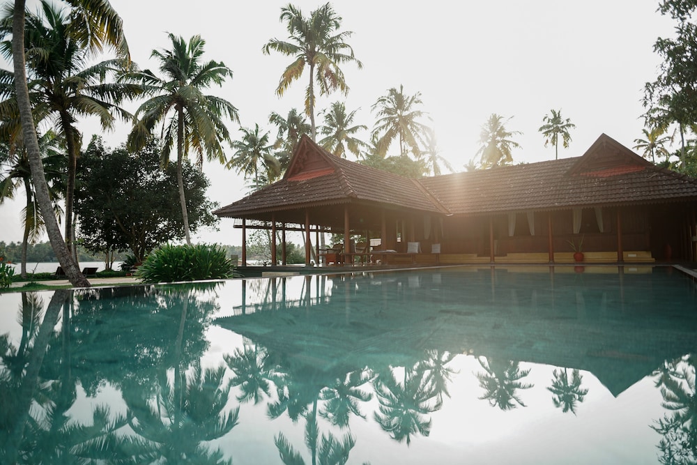 Luxury Villa photo 2