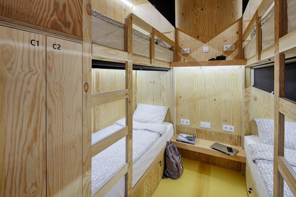 Shared Dormitory, Mixed Dorm (One bed PROMO) photo 3