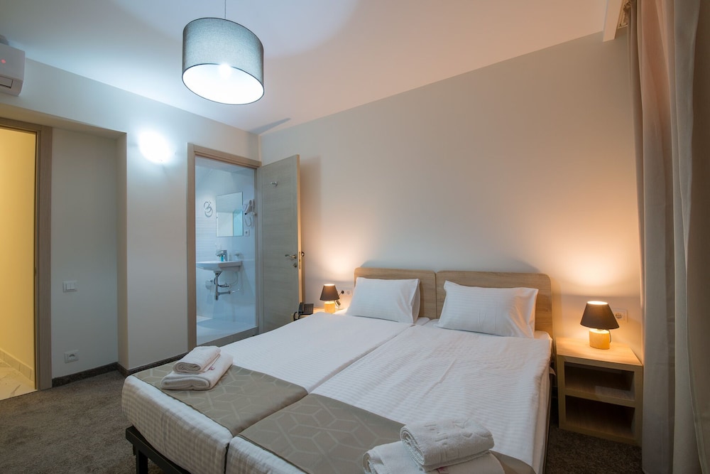 Economy Double or Twin Room (name) photo 2