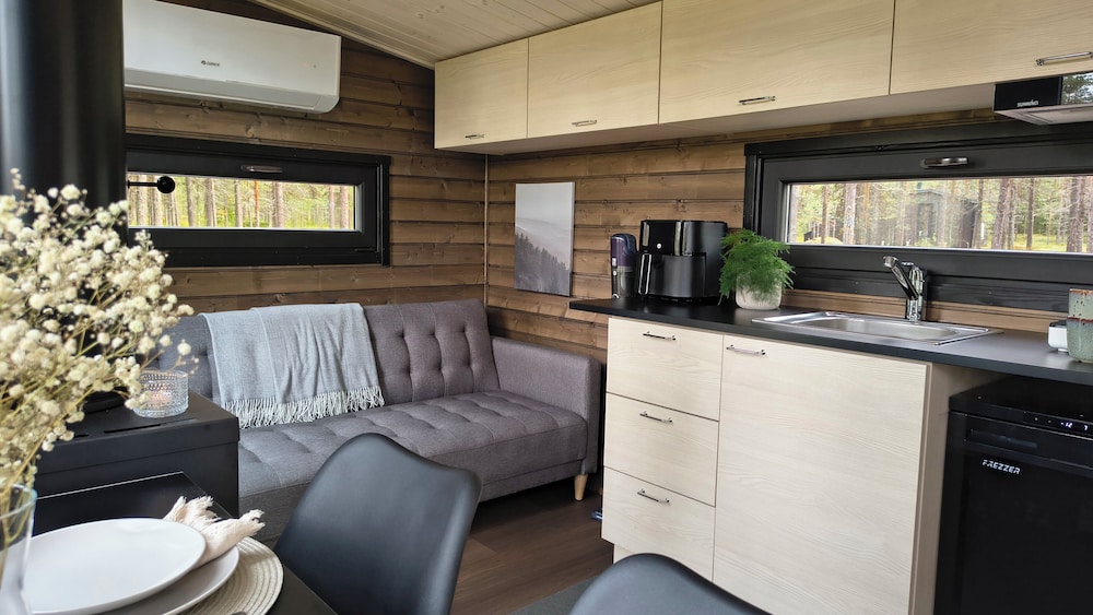 Chalet, Patio, Valley View