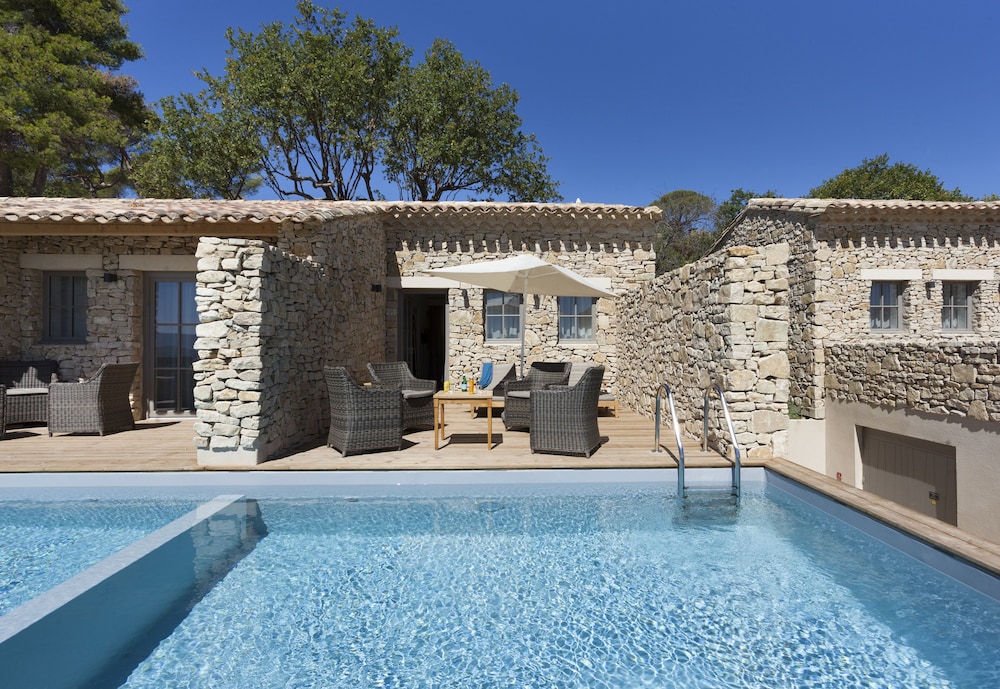 Superior Room with semi-private pool - Photo 7