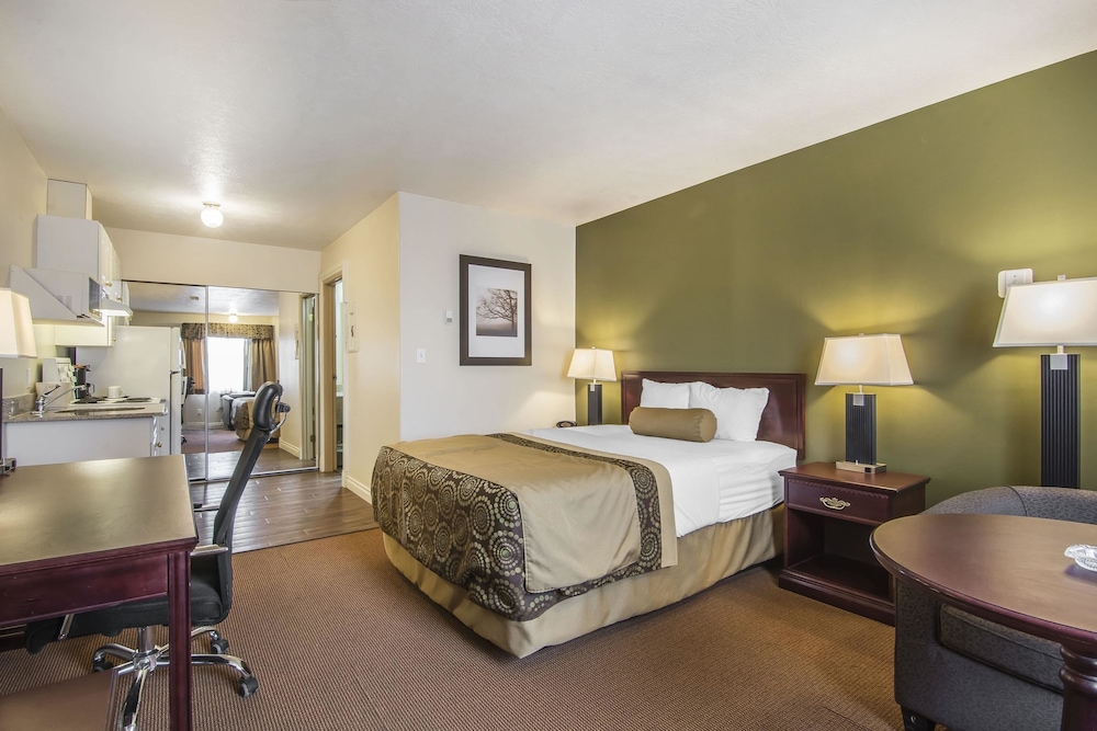 Efficiency, Room, 1 Queen Bed, Non Smoking - Photo 4