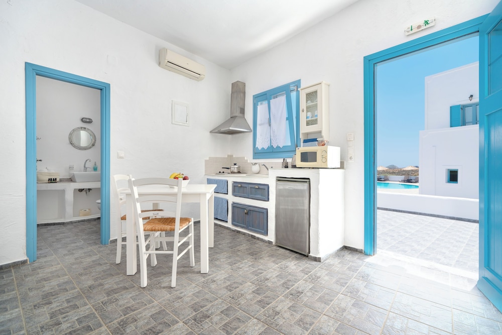 Standard Double or Twin Room, Sea View photo 2