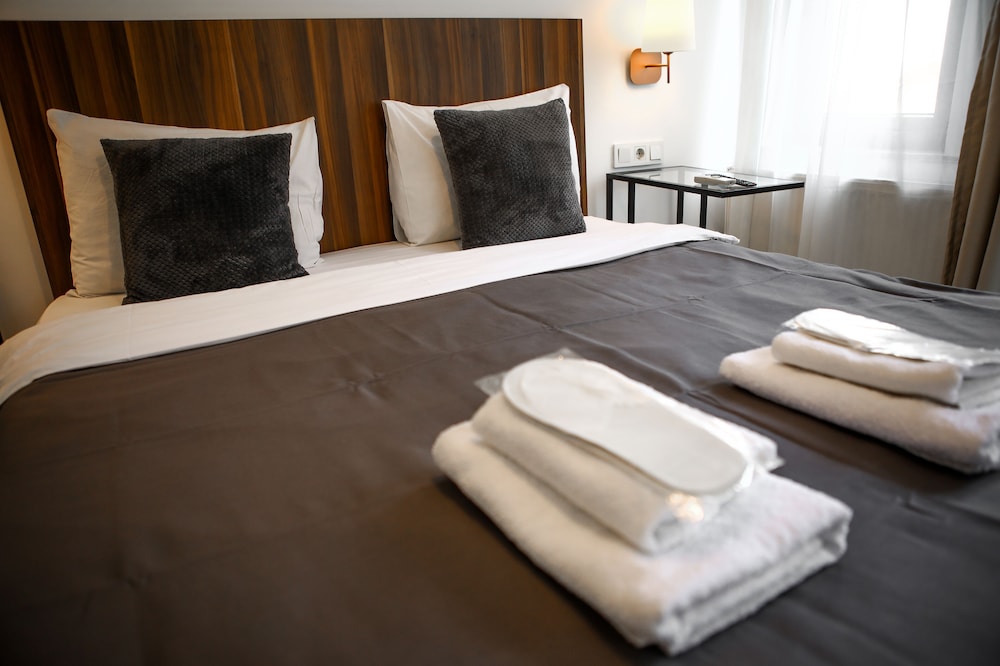 City Double Room, 1 Bedroom photo 1