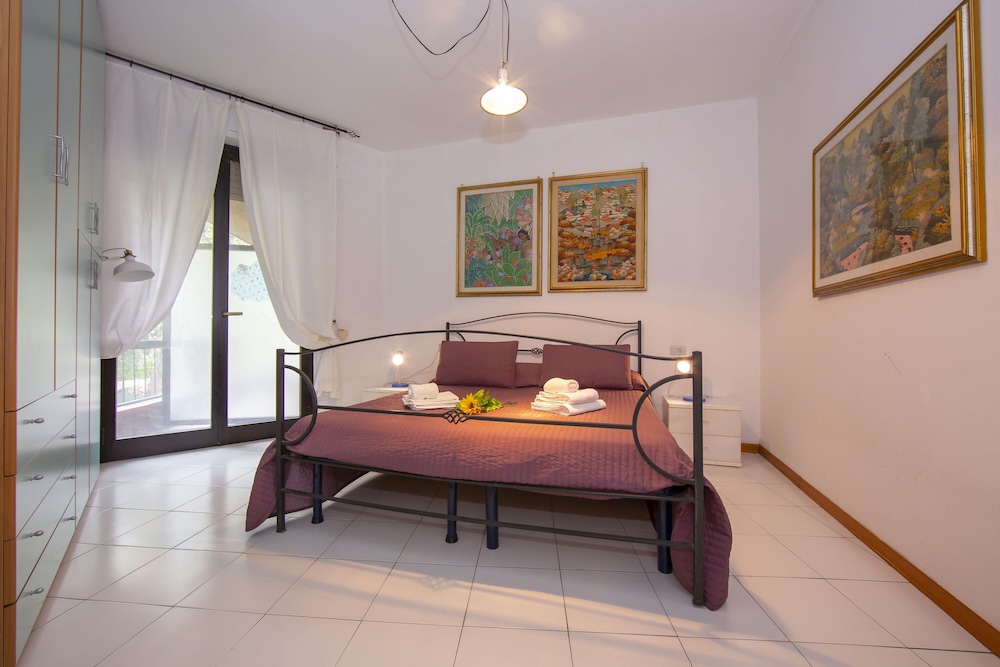 Family Apartment, Multiple Bedrooms (Francesca 2 600m From Sea) photo 1