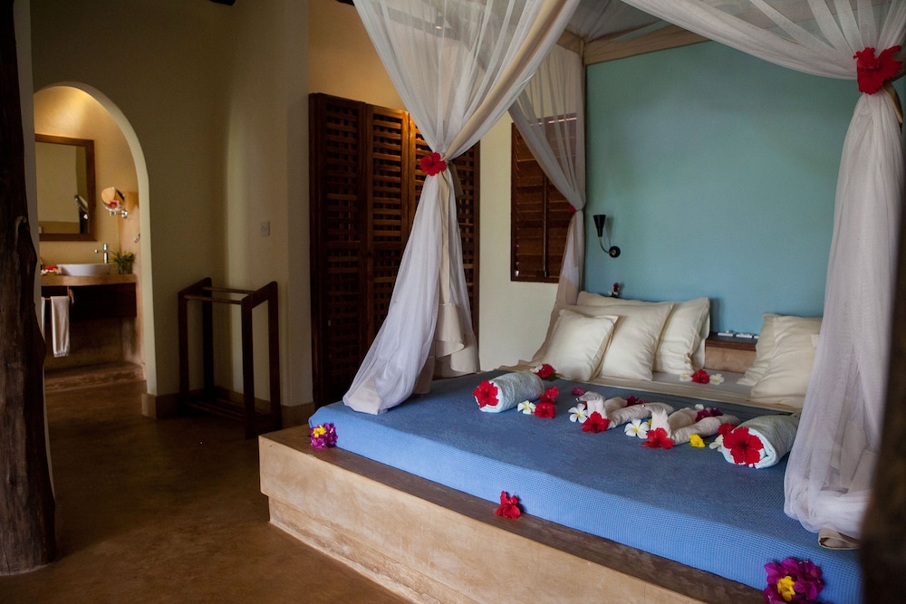 Tropical Garden Bungalow photo 3