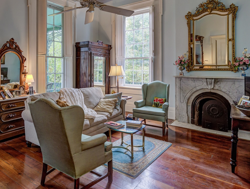 Pemberton Suite photo 3