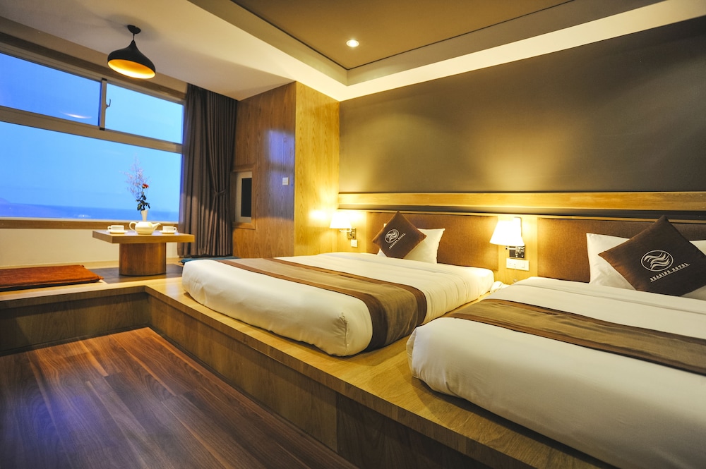 Senior Double or Twin Room, 2 Double Beds, Sea View photo 2