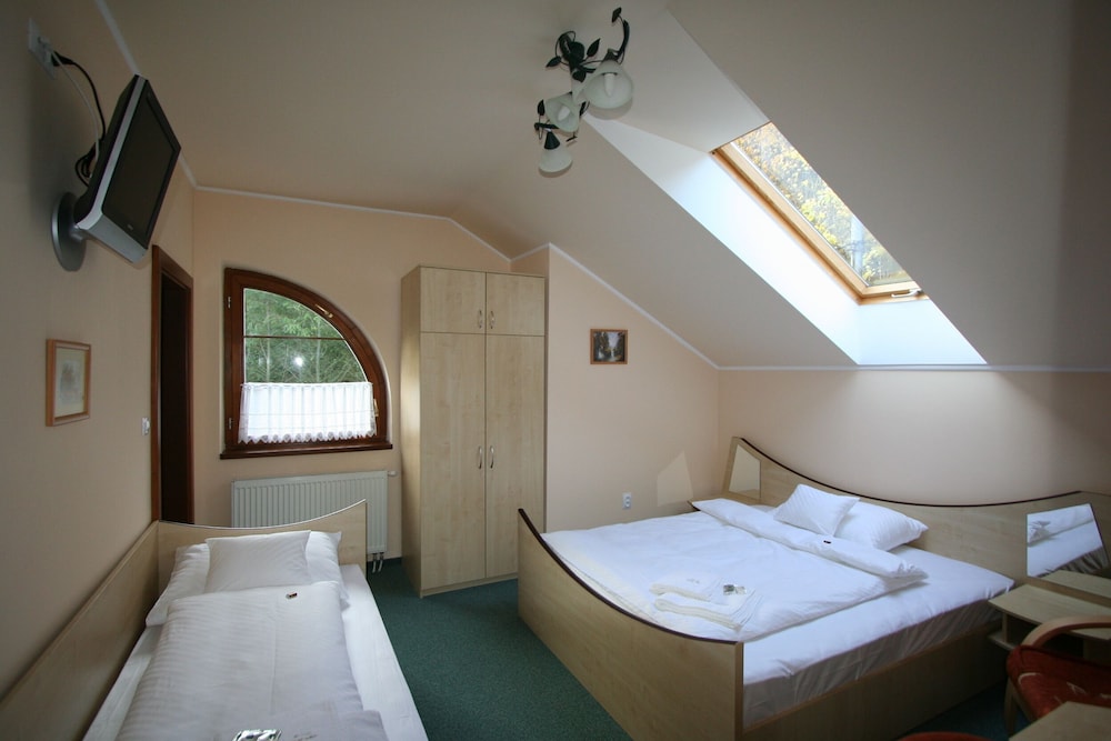 Deluxe Triple Room photo 1