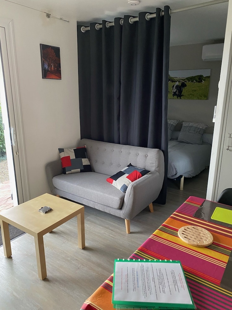 Studio (N°8) photo 3
