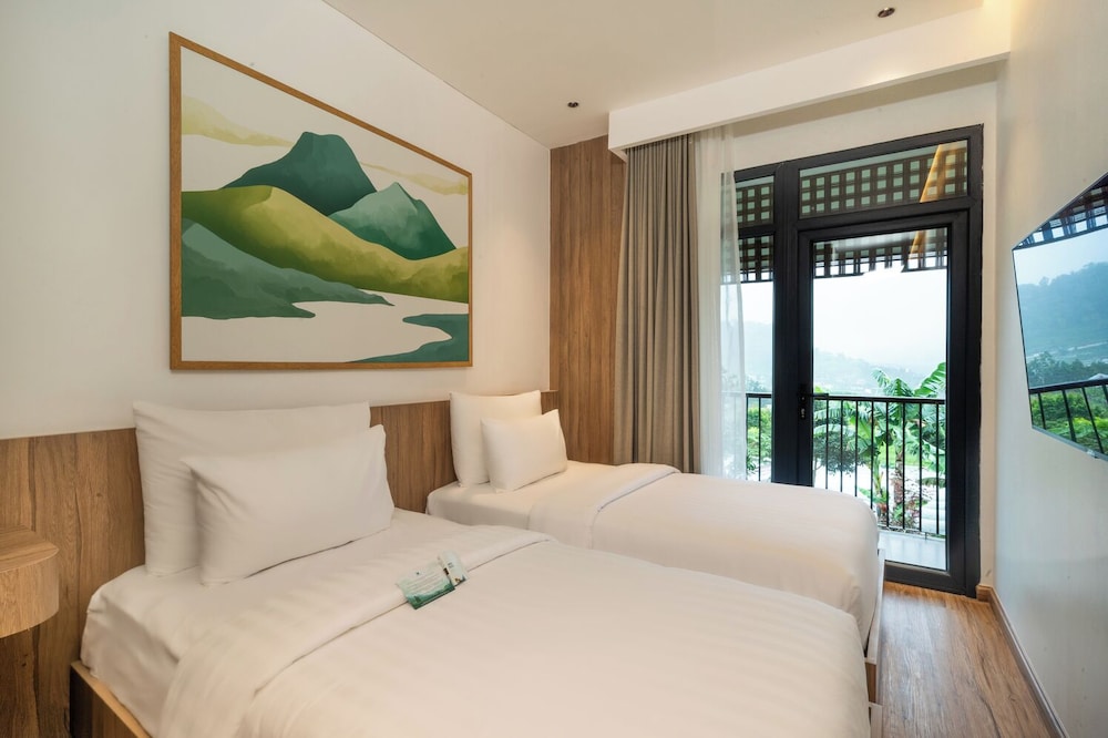 Deluxe Twin Room, Hill View photo 1