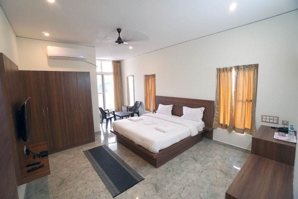 Deluxe Double Room photo 2
