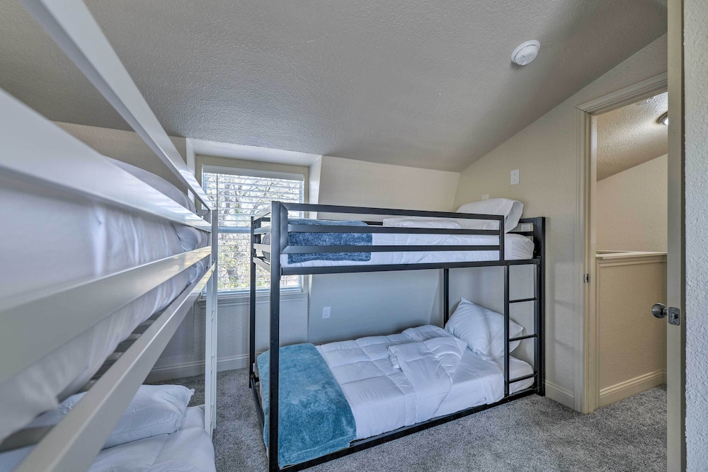 House (2 Bedrooms) photo 1
