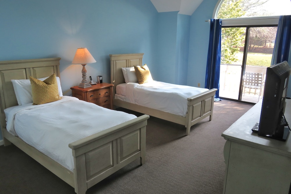 Room, Multiple Beds