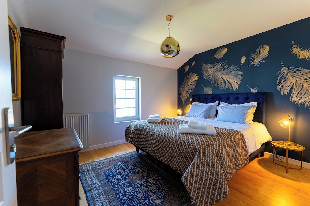 Family Double or Twin Room, Non Smoking, Pool View photo 1