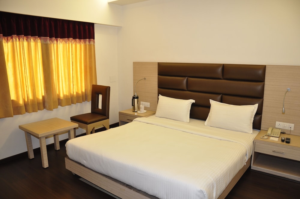 Club Room - Photo 16