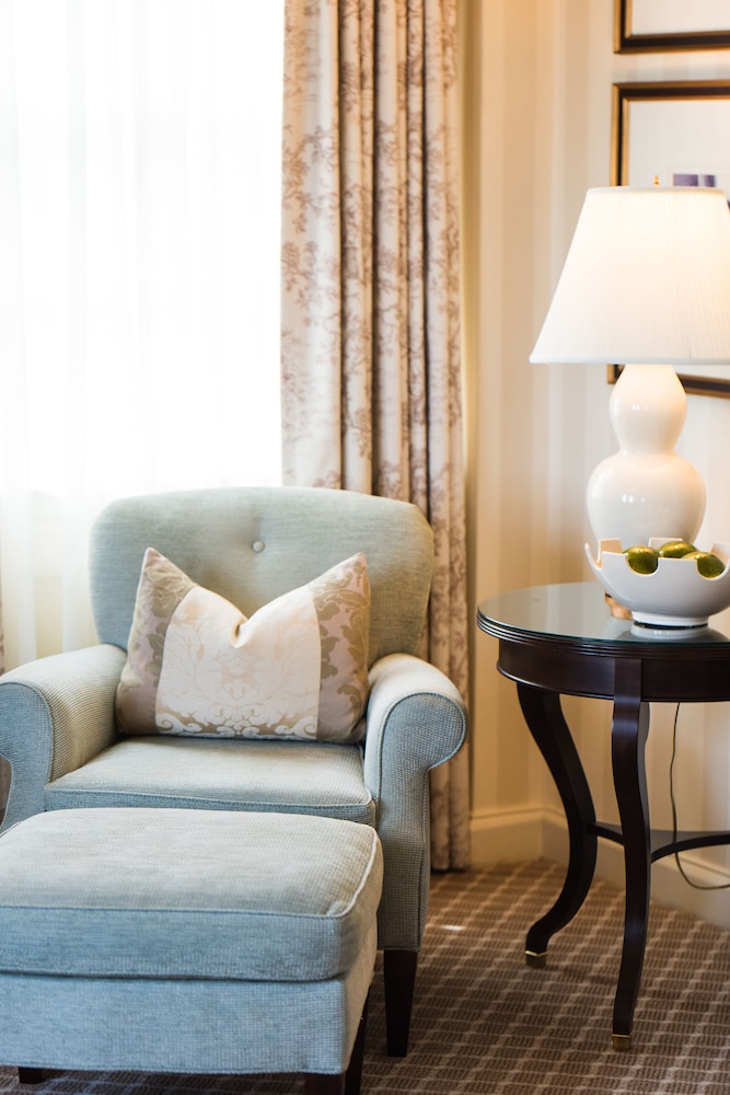 Deluxe Room (One King Bed or One Queen Bed) - Photo 3