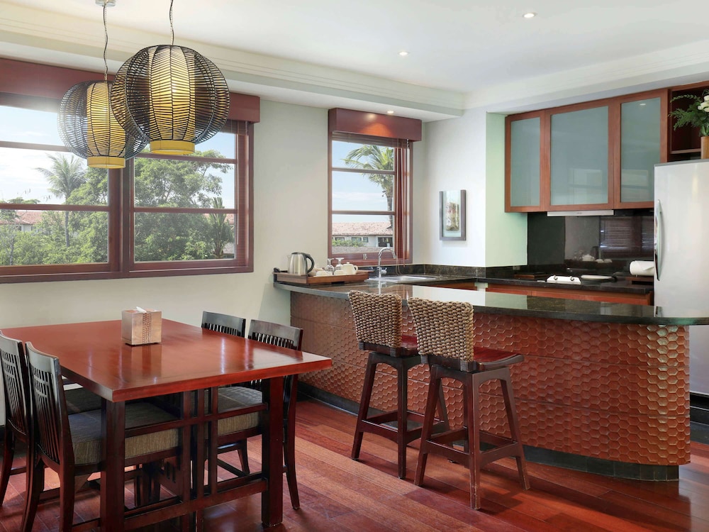 Suite, 2 Bedrooms, Private Pool - Photo 7