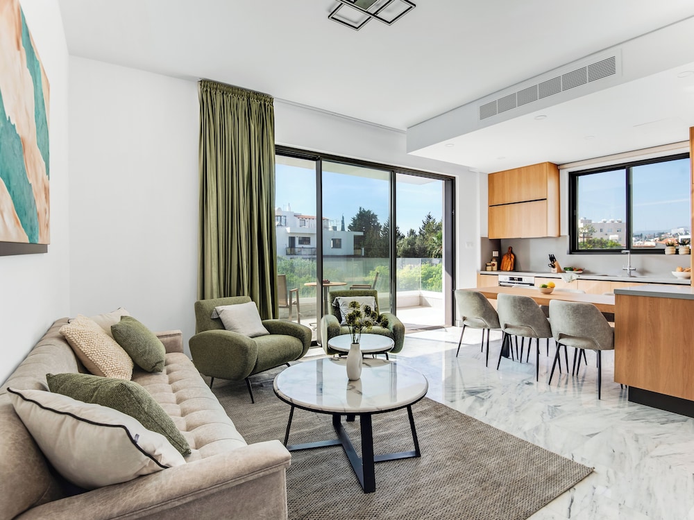 Apartment, 1 Bedroom, Balcony photo 1