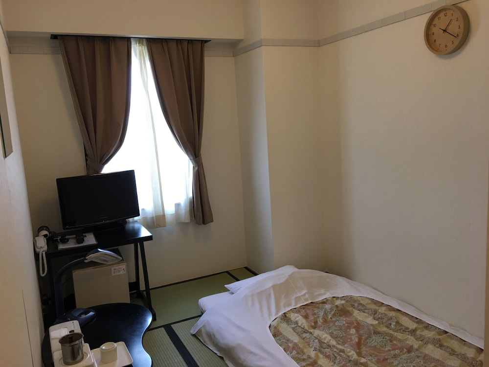 Traditional Single Room, Non Smoking (Japanese-style Room) photo 1