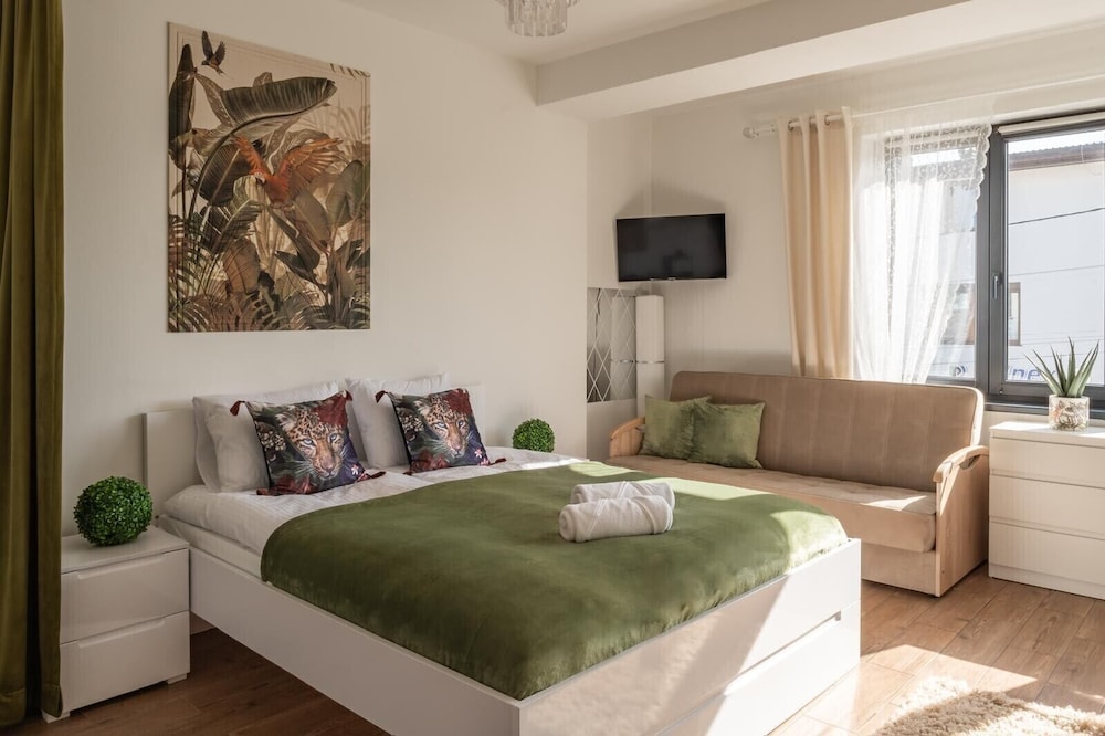 Deluxe Studio Suite, Balcony, City View photo 1