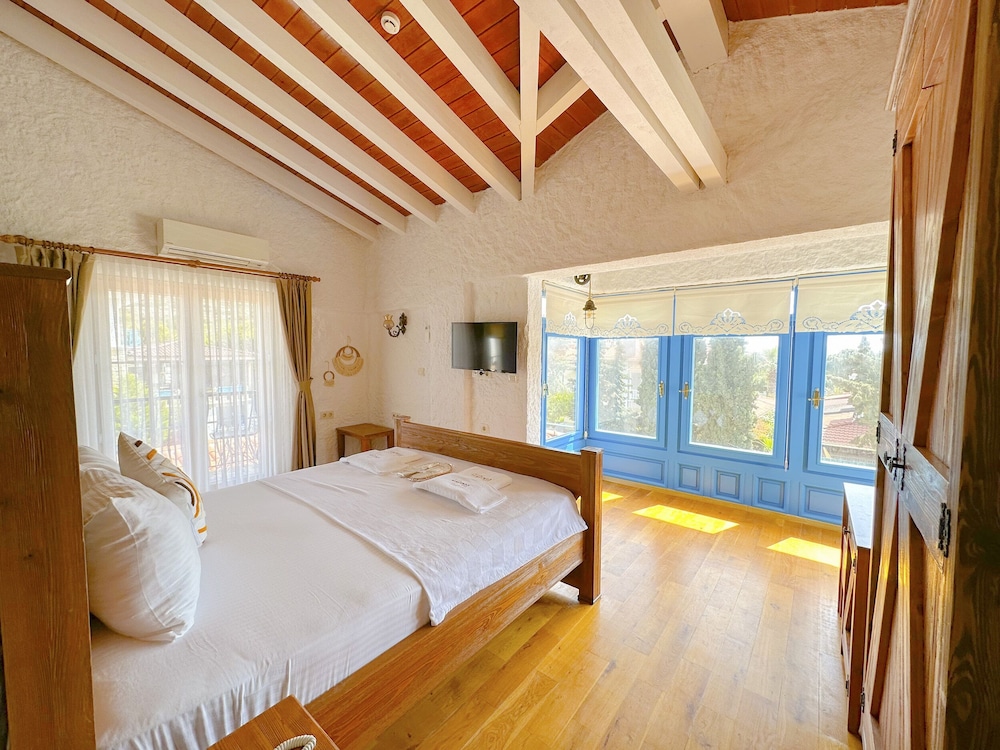 Traditional Room