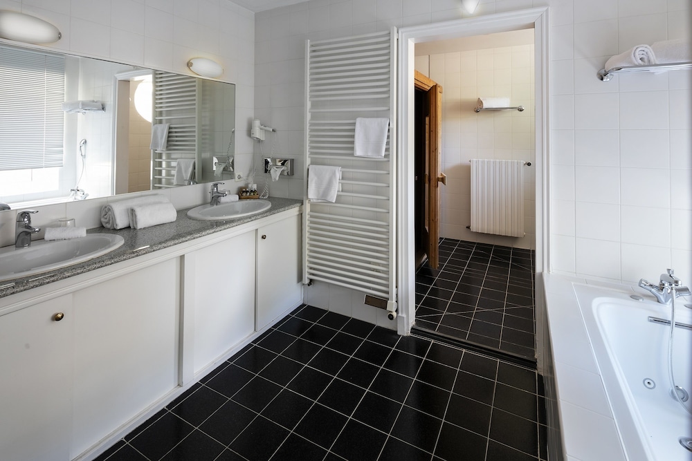 Prestige Room photo 3