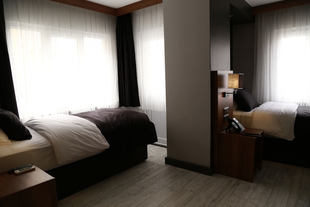 Deluxe Twin Room, City View photo 2