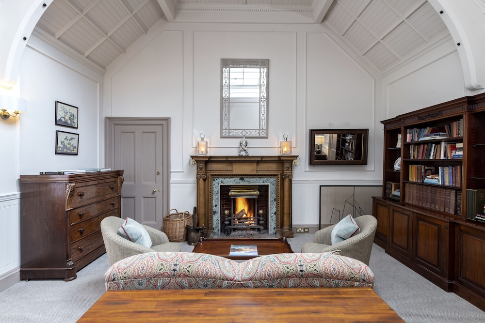 Victorian Junior Suite photo 2