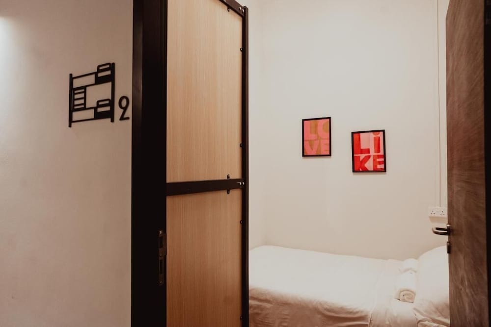 Basic Quadruple Room, Non Smoking photo 1