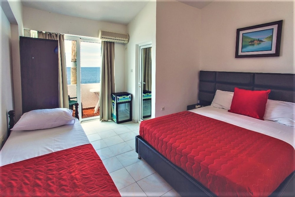 Comfort Triple Room, Sea View photo 2