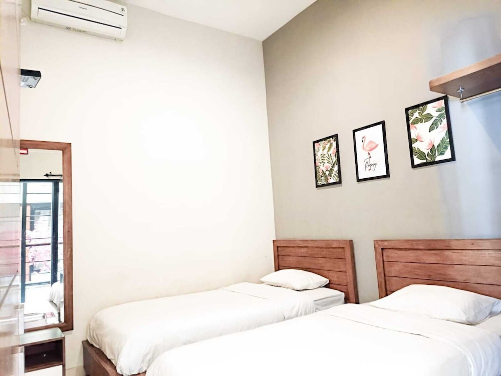Basic Room, 1 Bedroom, Non Smoking photo 2