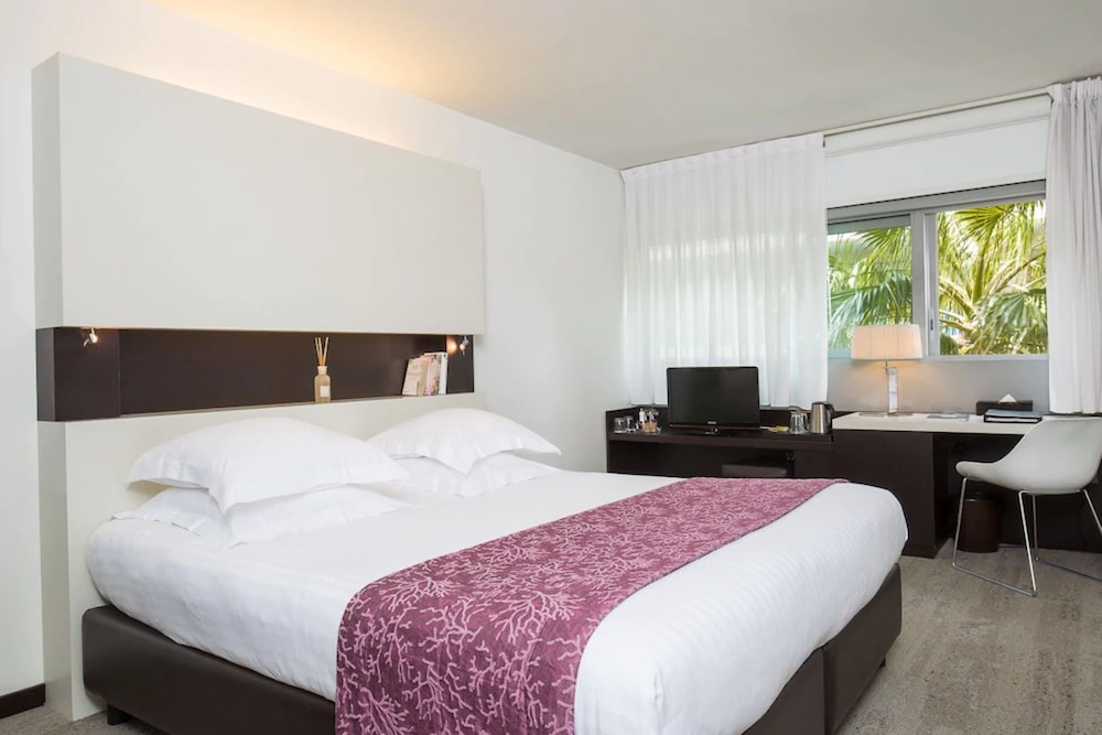 Superior Room, Street View photo 1