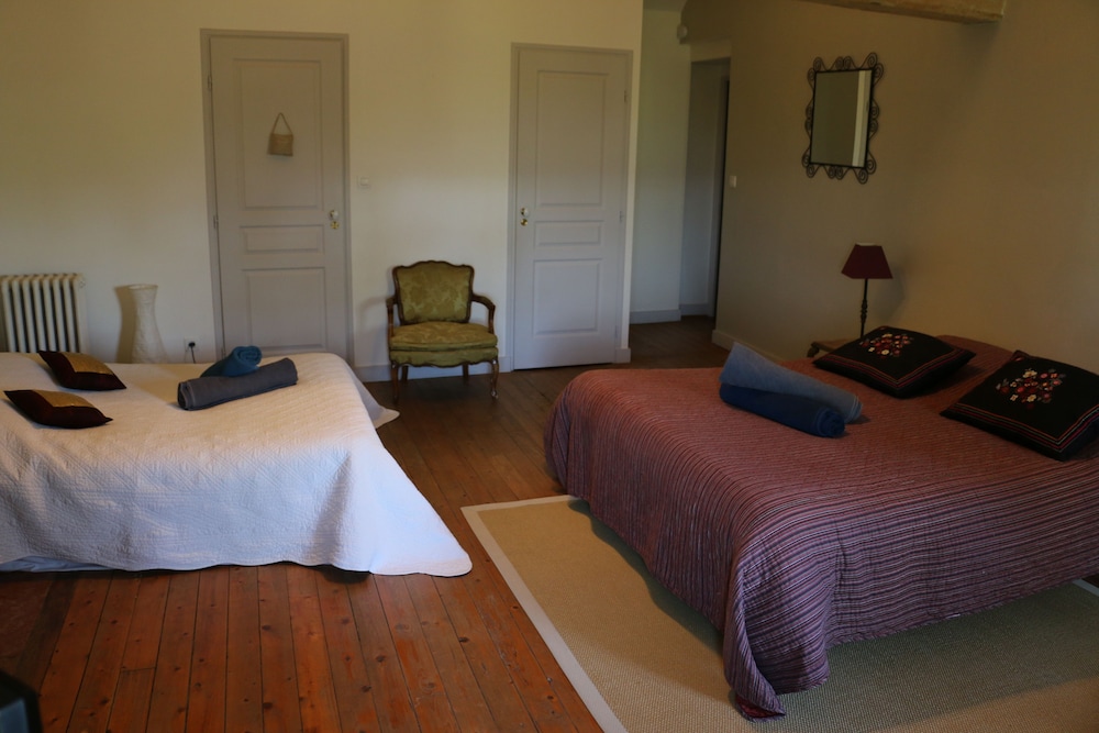Quadruple Room (Les oiseaux de passage) photo 1