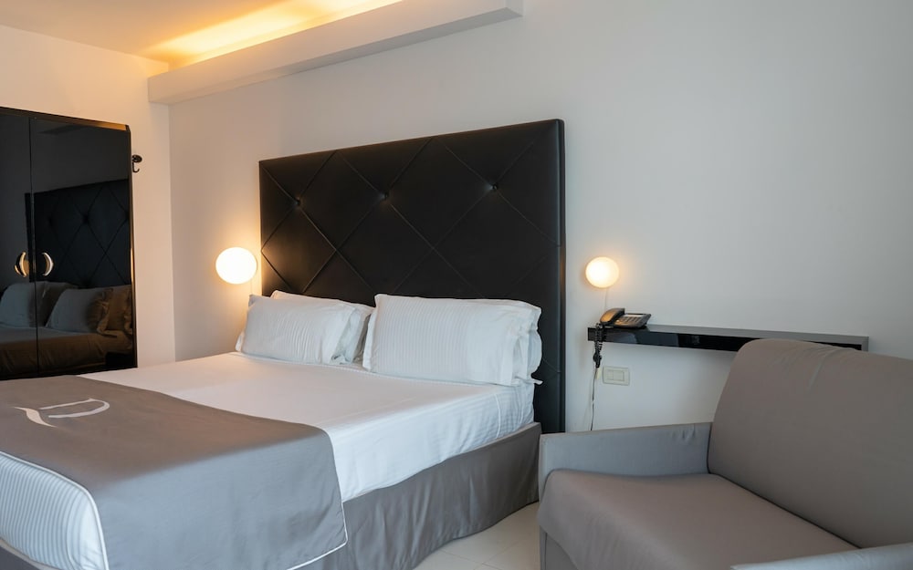 Classic Double Room - Photo 4