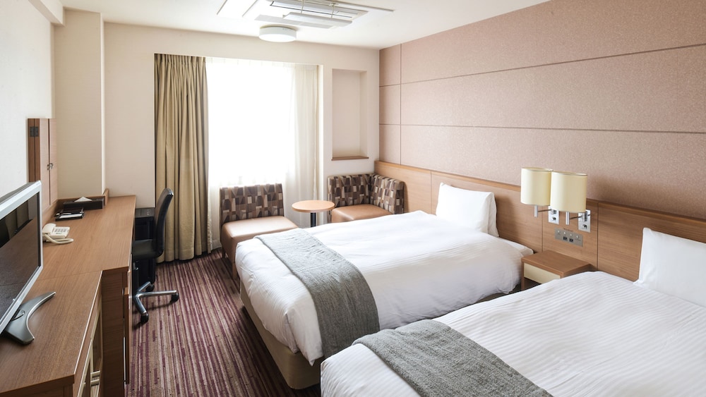 Superior Twin Room, 2 Double Beds, Smoking (Castle View)