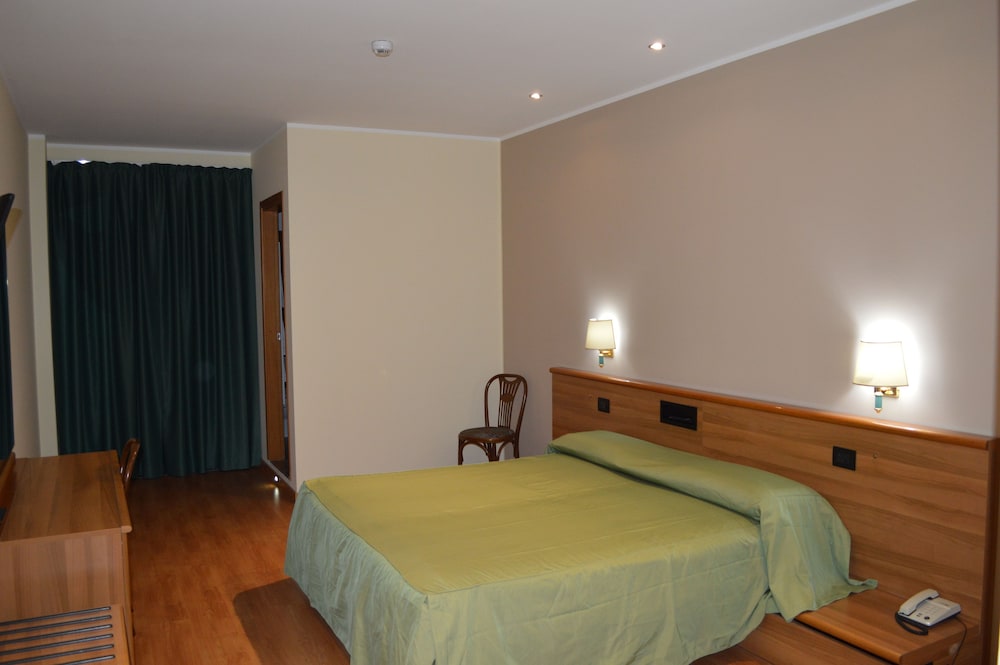 Double Room Single Use, Accessible