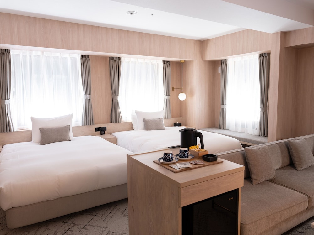 Superior Twin Room, Non Smoking - Photo 1