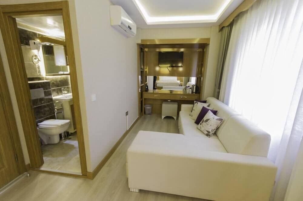 Comfort Room photo 3