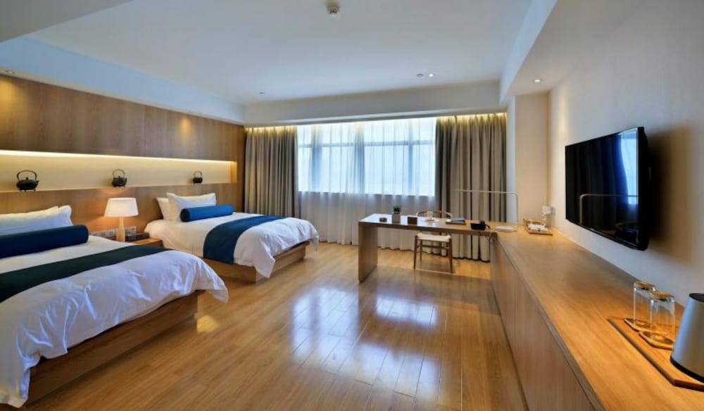 Deluxe Twin Room photo 2