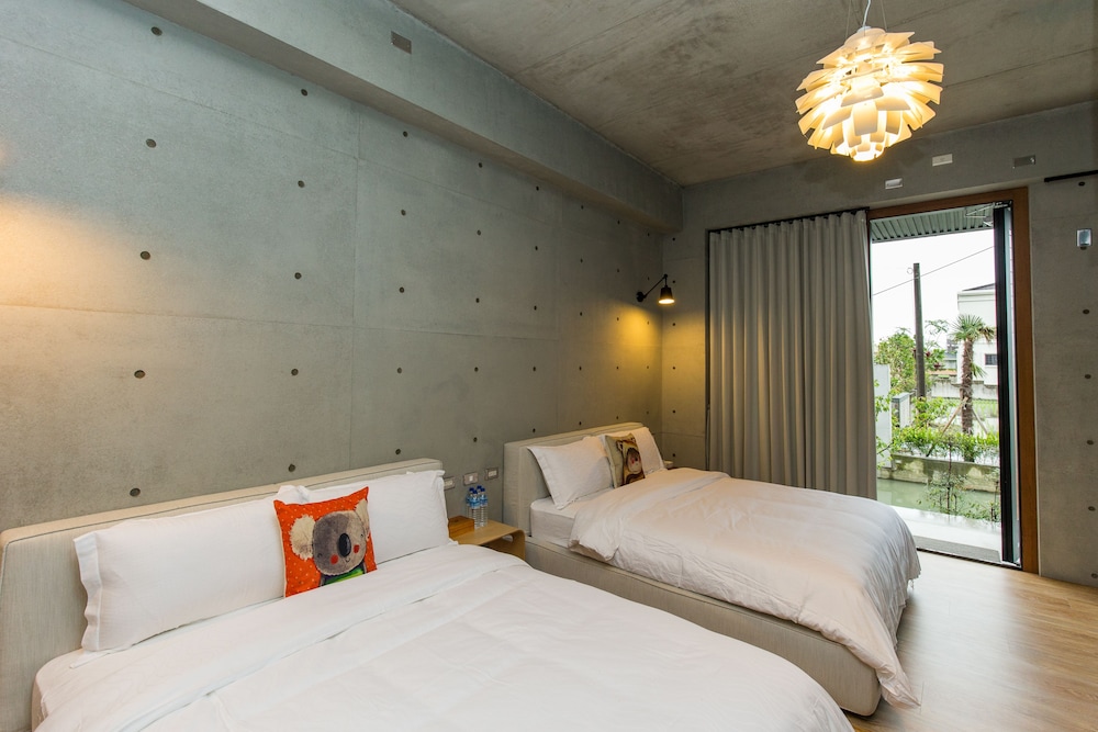 Exclusive Quadruple Room ("No.2") photo 3