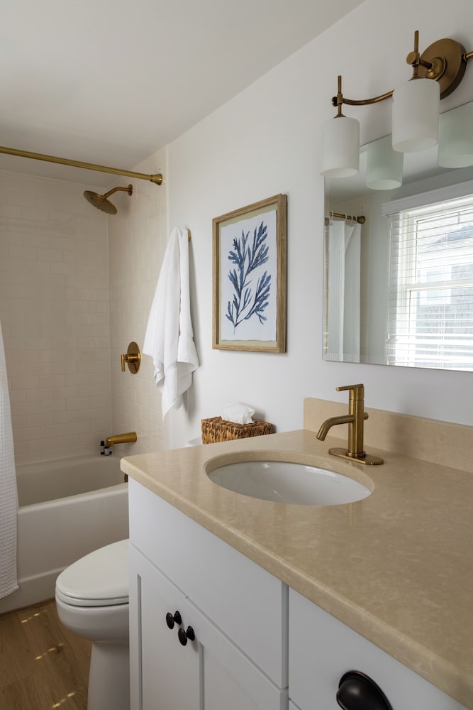 Panoramic Double Room, 1 King Bed with Sofa bed, Balcony, Ocean View photo 2