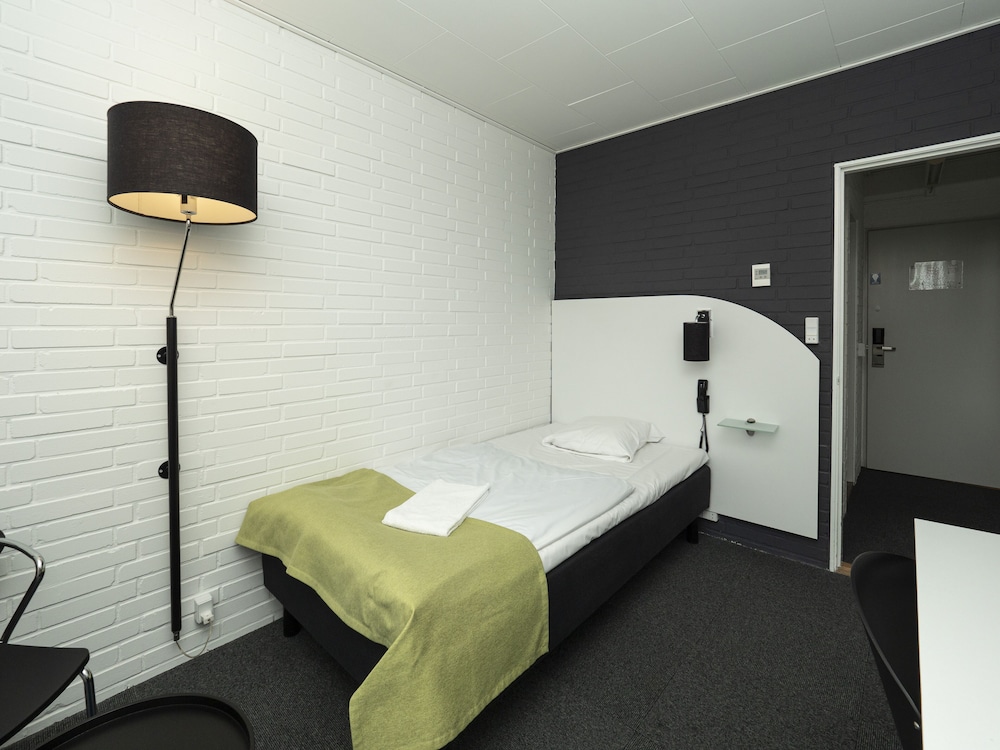 Single Room photo 3