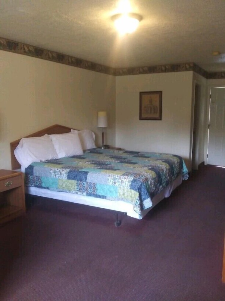 Whispering Creek Lodging & RV Resort, Foto 2