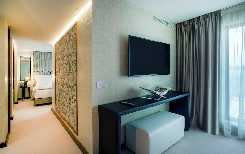 Junior Suite thumbnail 5